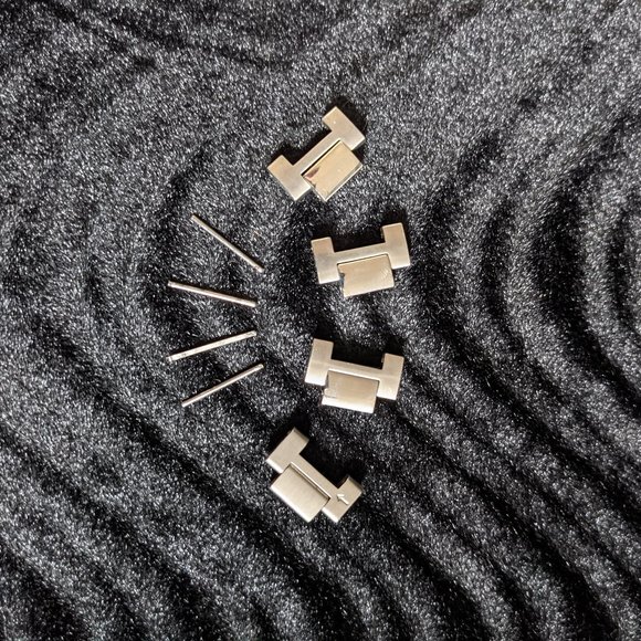 D&G Dolce & Gabbana Unisex Stainless Steel Watch DG DW0189 Apache - Picture 4 of 11